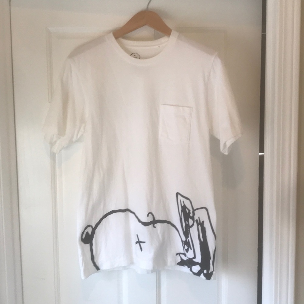 KAWS x Peanuts Uniqlo Collab Medium